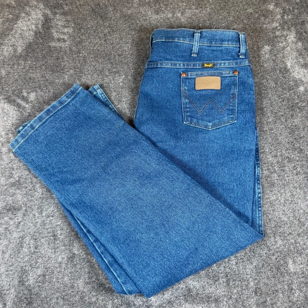 Wrangler Five Star Premium Denim Mens 42x32 Regular Fit Straight Leg Blue Jeans